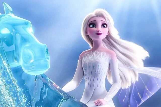 La Voz de Elsa en Frozen en España. Ana Esther Alborg voz de Elsa en España, película Frozen.