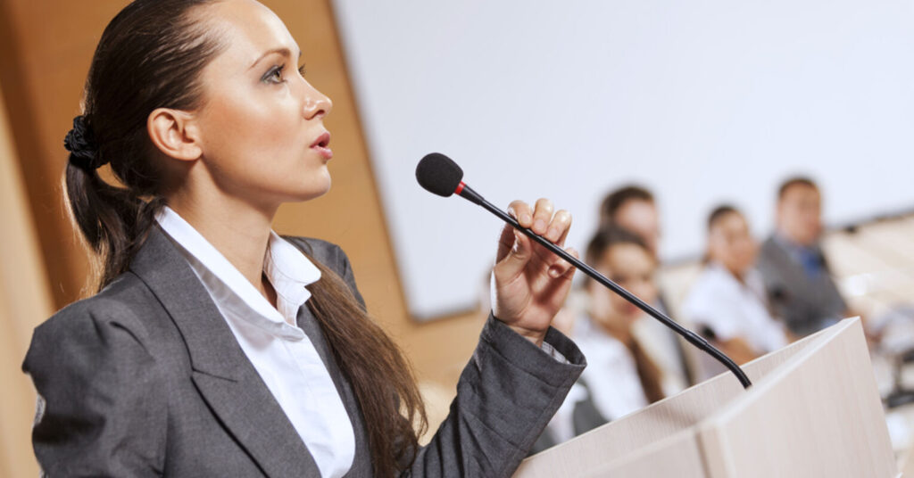 Liderazgo y Voz ¿Cómo modular la voz para hablar en público y ser líder en oratoria?